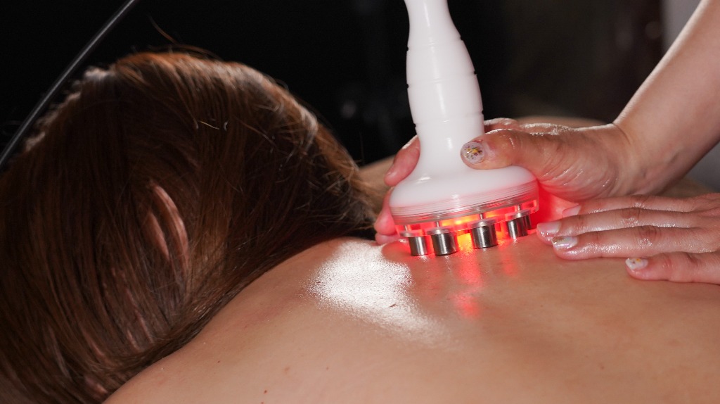 ブライダルエステでも人気な痩身マシンでダイエットを成功へ導く日高郡美浜町のエステサロン「綺麗屋紫音」